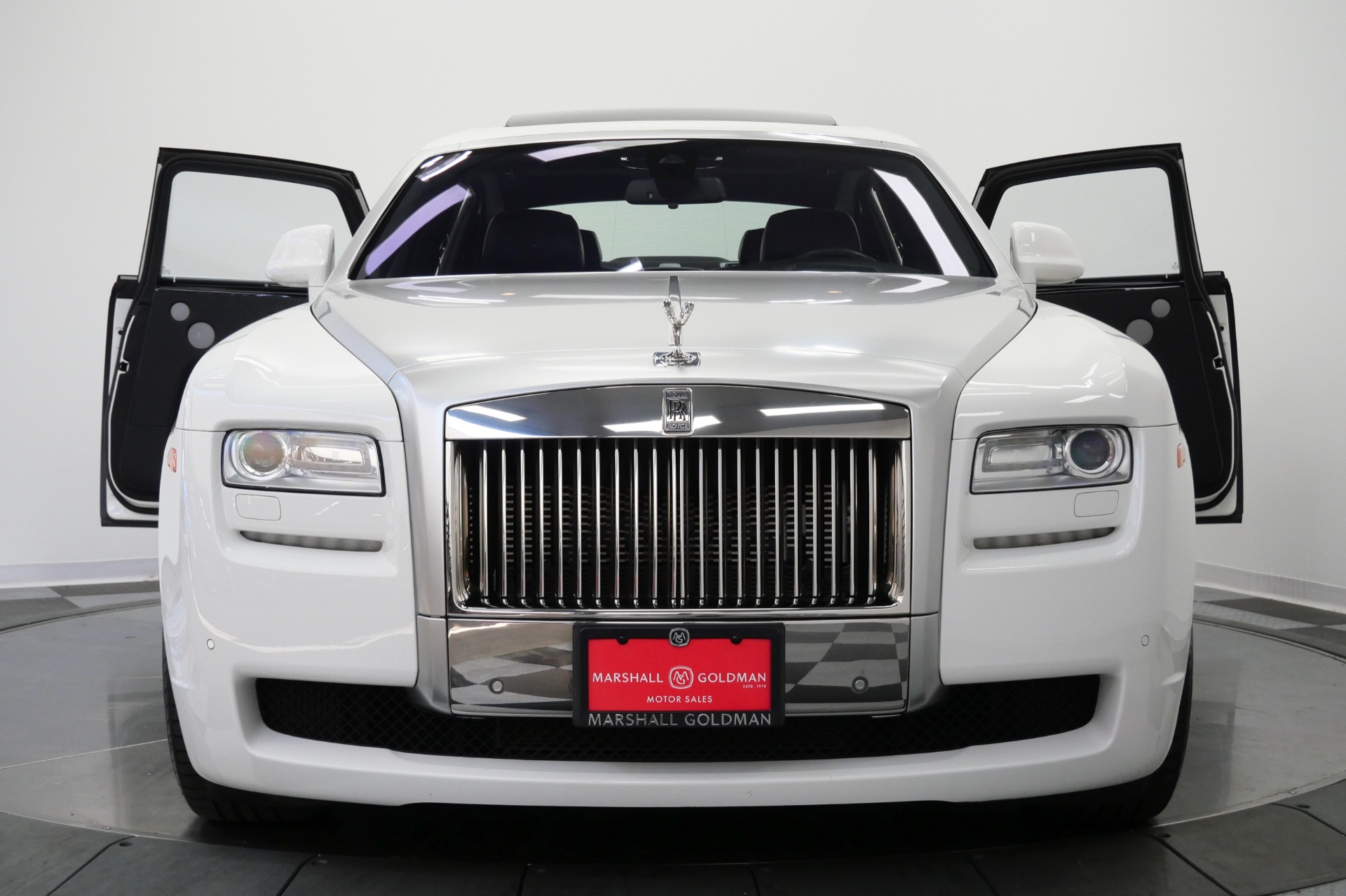 Rolls-Royce Ghost -V12 Power, Drivers Assistance 1, Heated And Ventilated Front Seats
