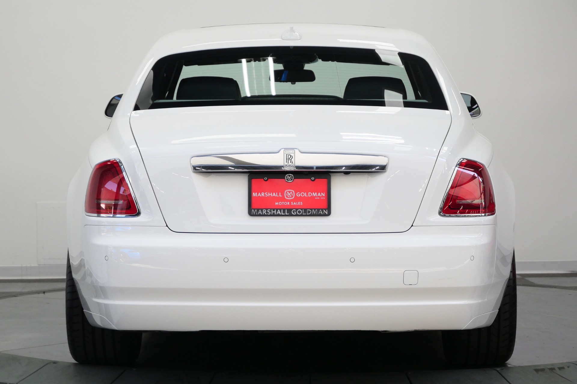 Rolls-Royce Ghost -V12 Power, Drivers Assistance 1, Heated And Ventilated Front Seats