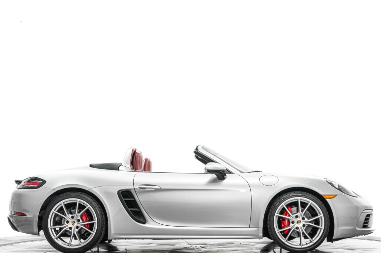 Porsche 718 Boxster S -6 Speed Manual, Carrera S Wheels