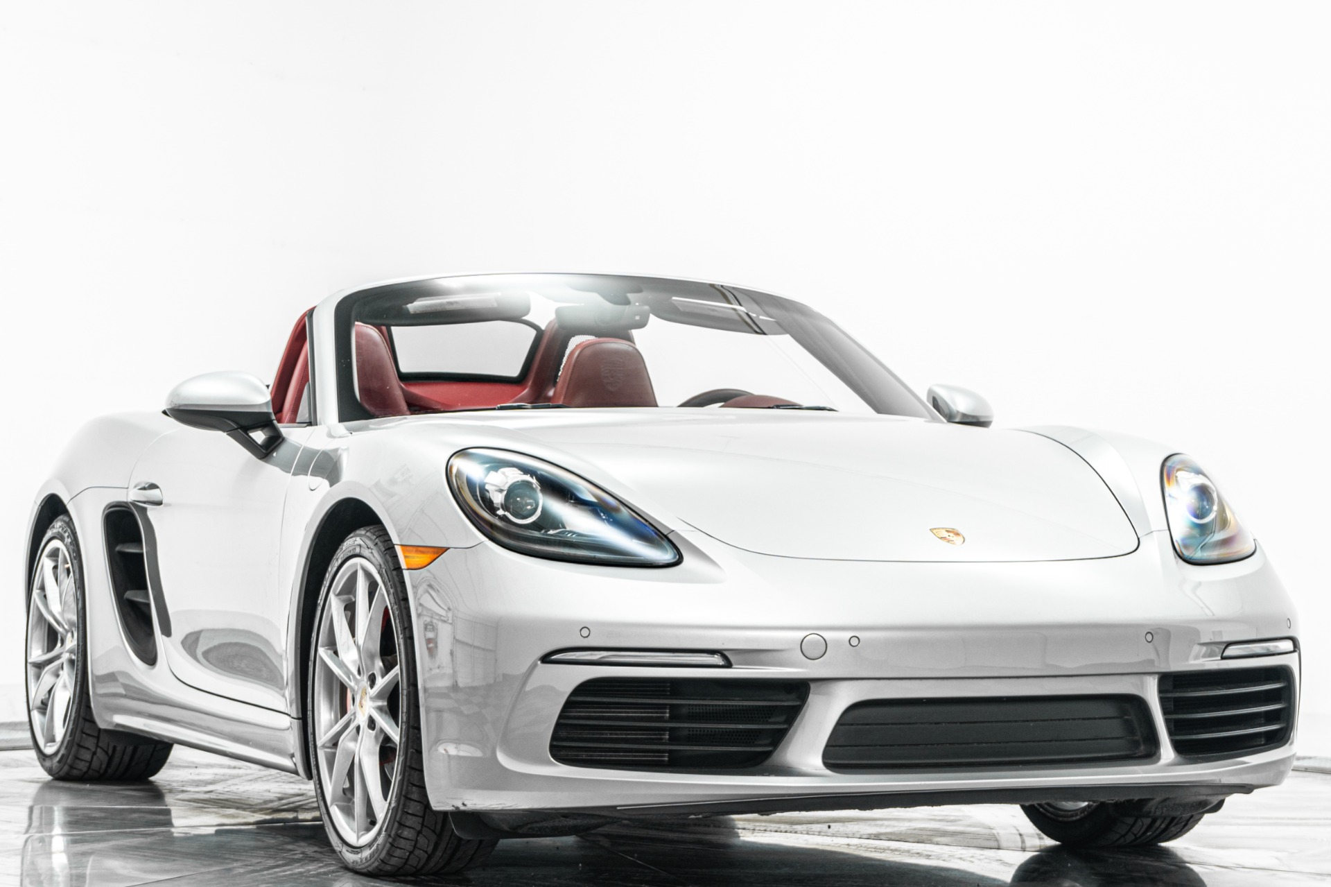 Porsche 718 Boxster S -6 Speed Manual, Carrera S Wheels