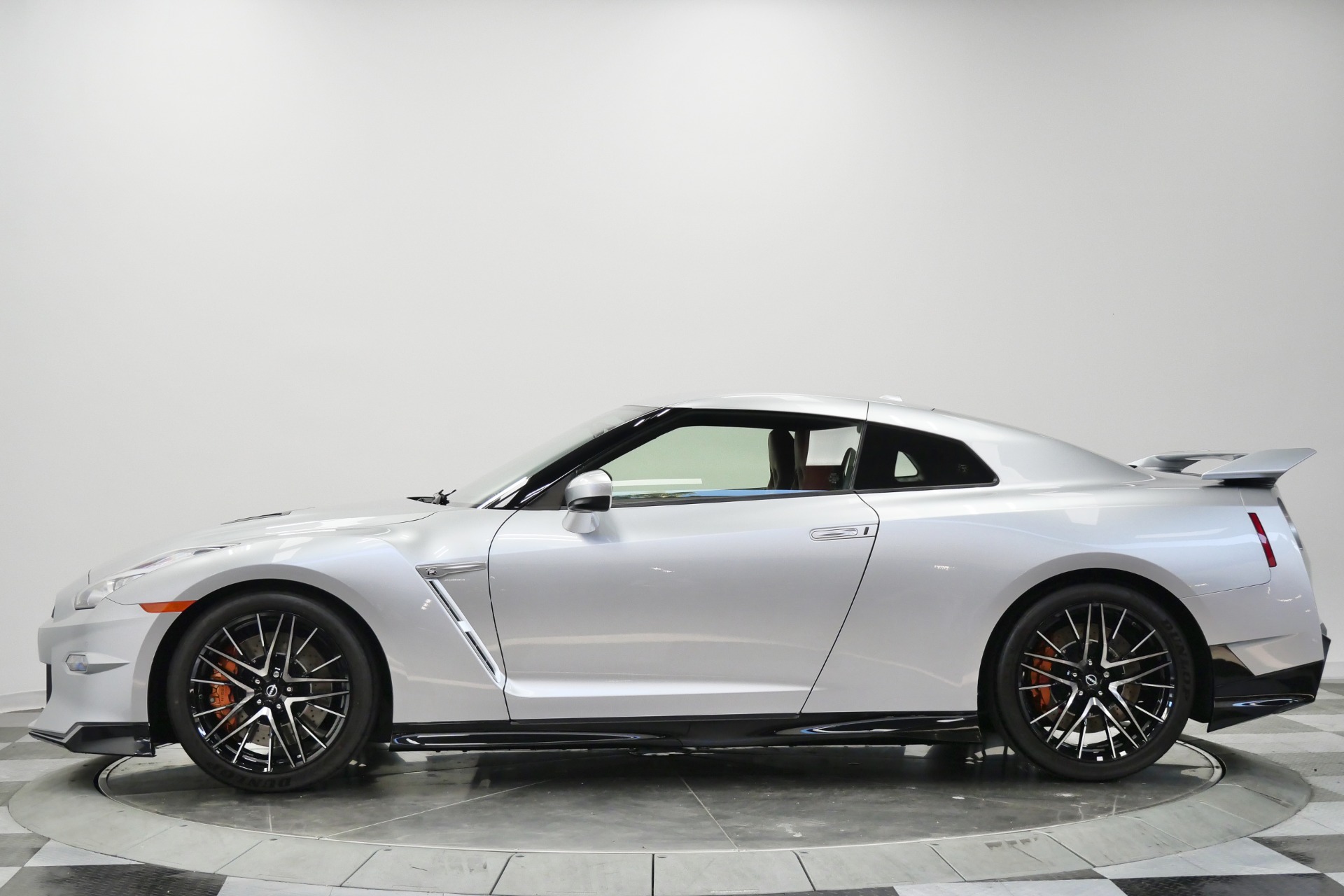Nissan GT-R Premium -Very Low Miles, 565 Horsepower