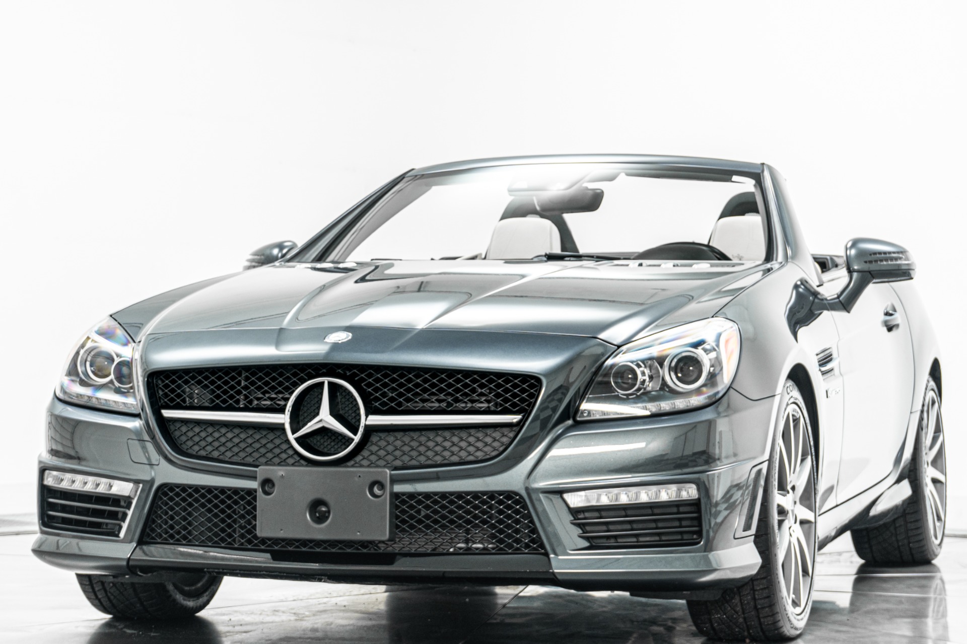 Mercedes-Benz SLK 55 AMG -AMG Handling Package, Multimedia Package