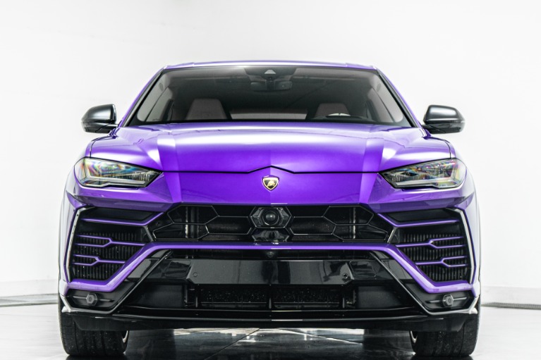 Lamborghini Urus -Great Color Combination, 4 Seat Configuration, Rear Seat Entertainment