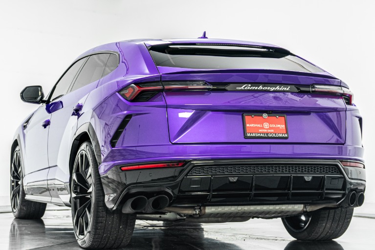 Lamborghini Urus -Great Color Combination, 4 Seat Configuration, Rear Seat Entertainment