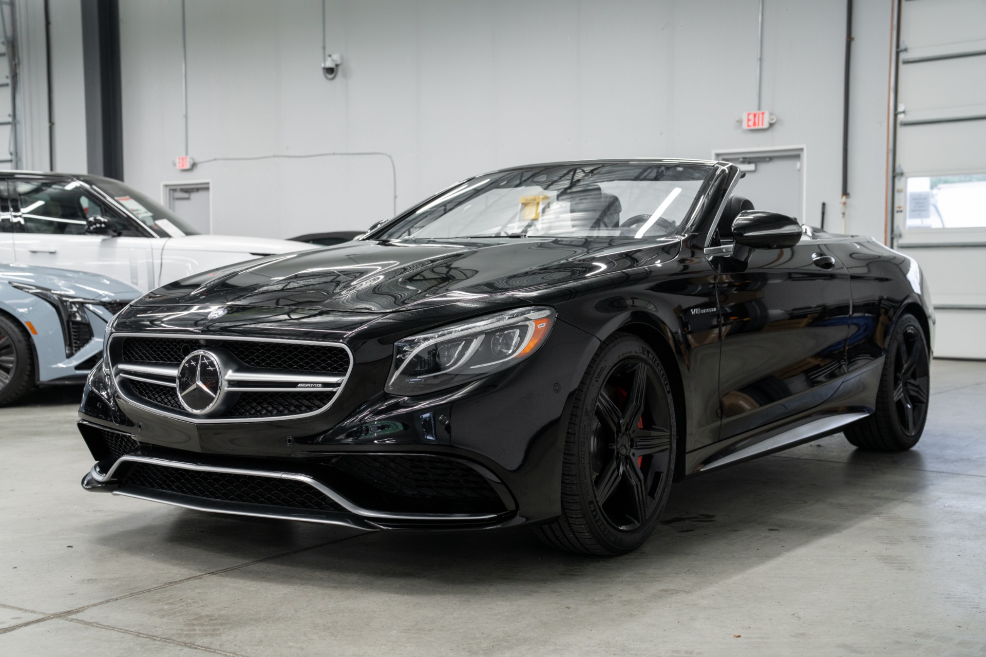 Mercedes-Benz S63 AMG Cabriolet -577 Horsepower, Carbon Fiber Interior Trim