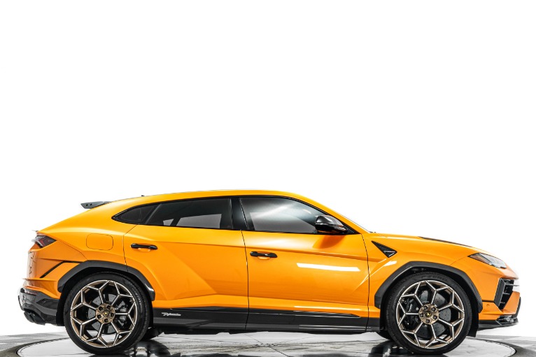 Lamborghini Urus Performante -Exterior Carbon Package, Carbon Fiber Hood And Roof