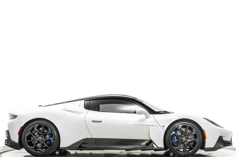 Maserati MC20 -Exterior Carbon Fiber Pack, Factory Matte Paint