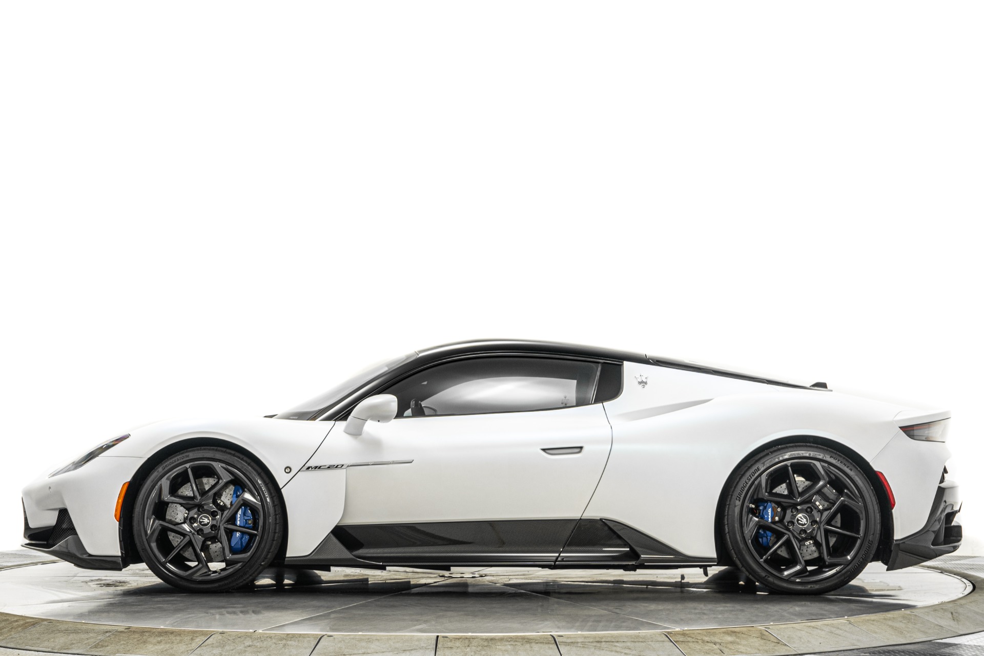 Maserati MC20 -Exterior Carbon Fiber Pack, Factory Matte Paint