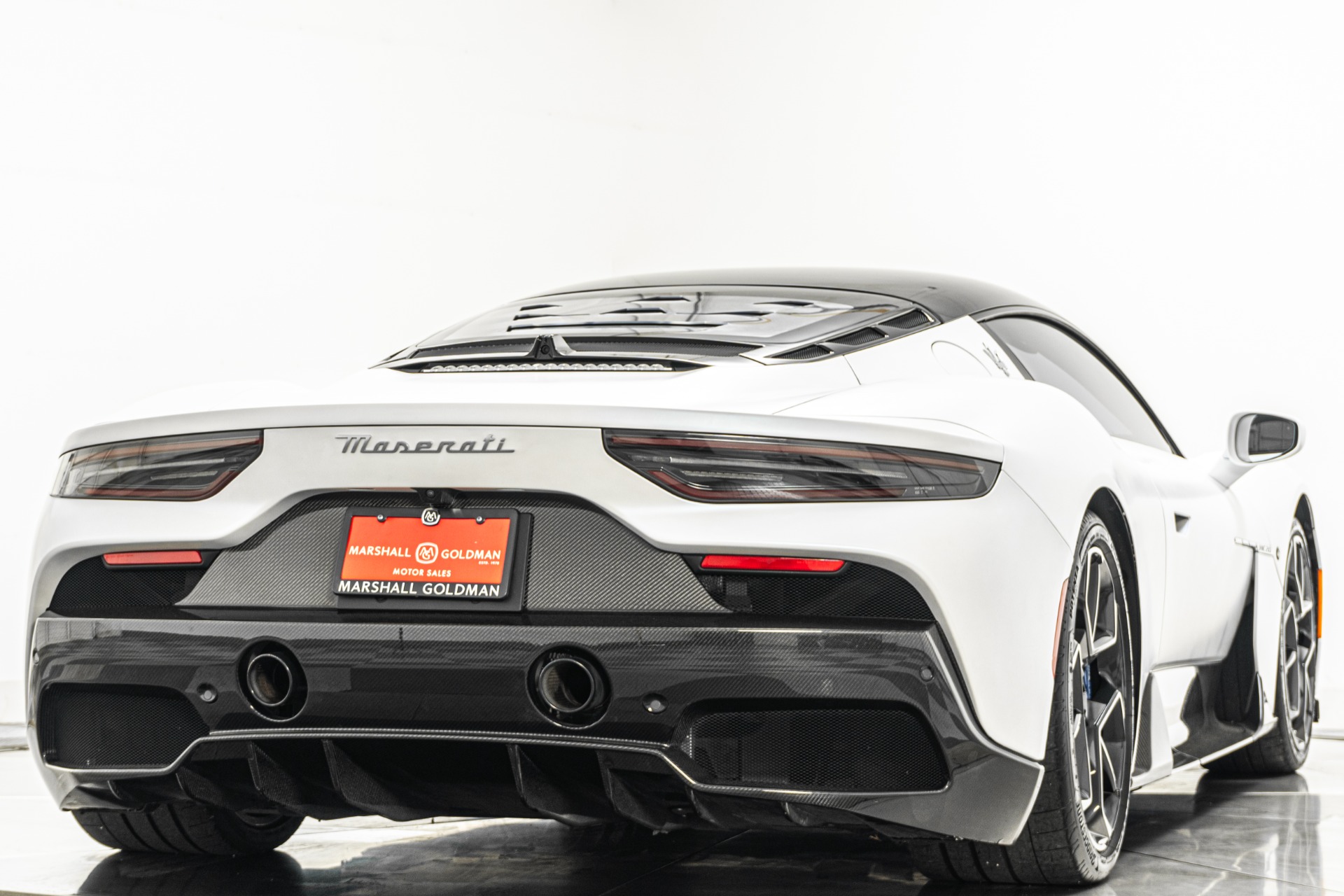 Maserati MC20 -Exterior Carbon Fiber Pack, Factory Matte Paint