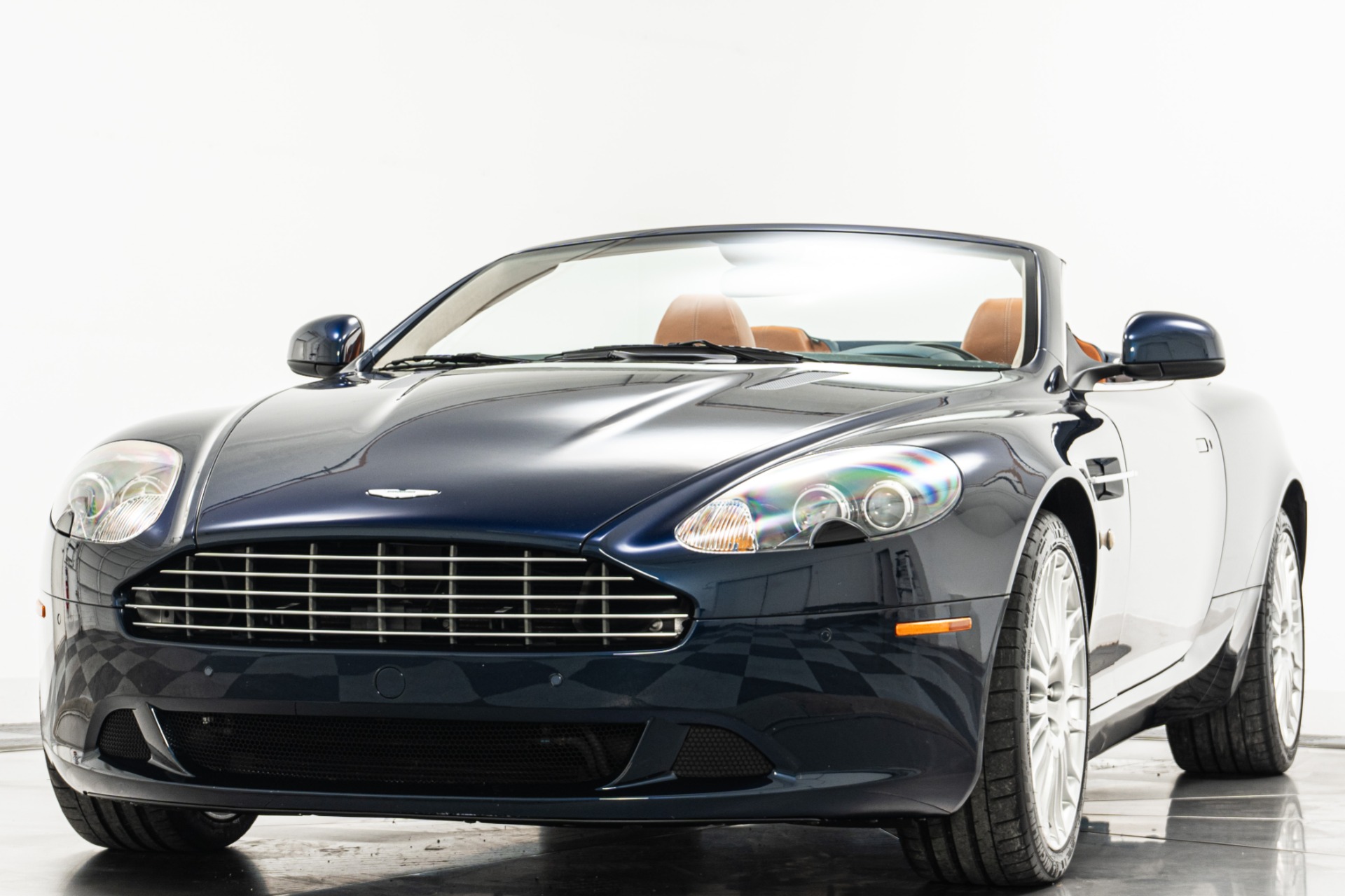 Aston Martin DB9 Volante -Two Tone Interior, V12 Power