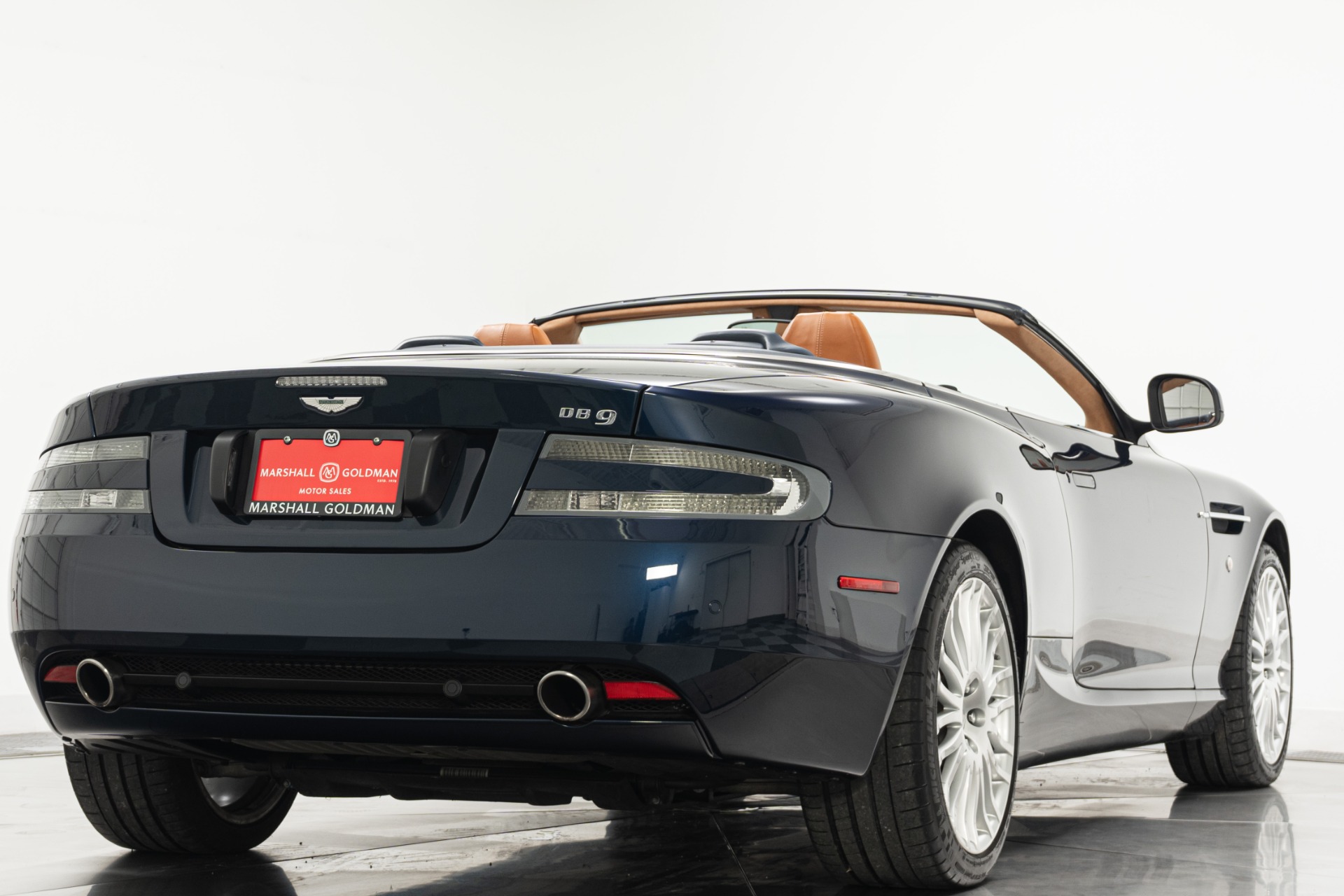 Aston Martin DB9 Volante -Two Tone Interior, V12 Power