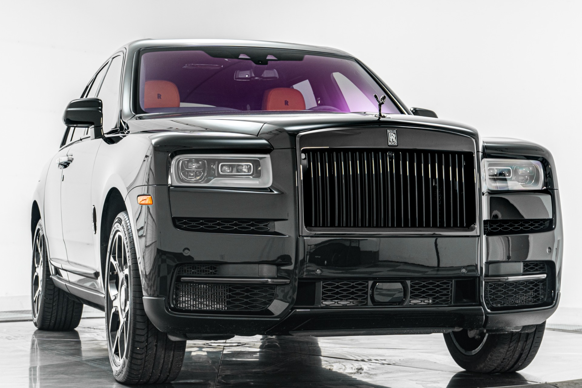 Rolls-Royce Cullinan -Black Badge, Very Low Miles, Rear Console With Crystalware