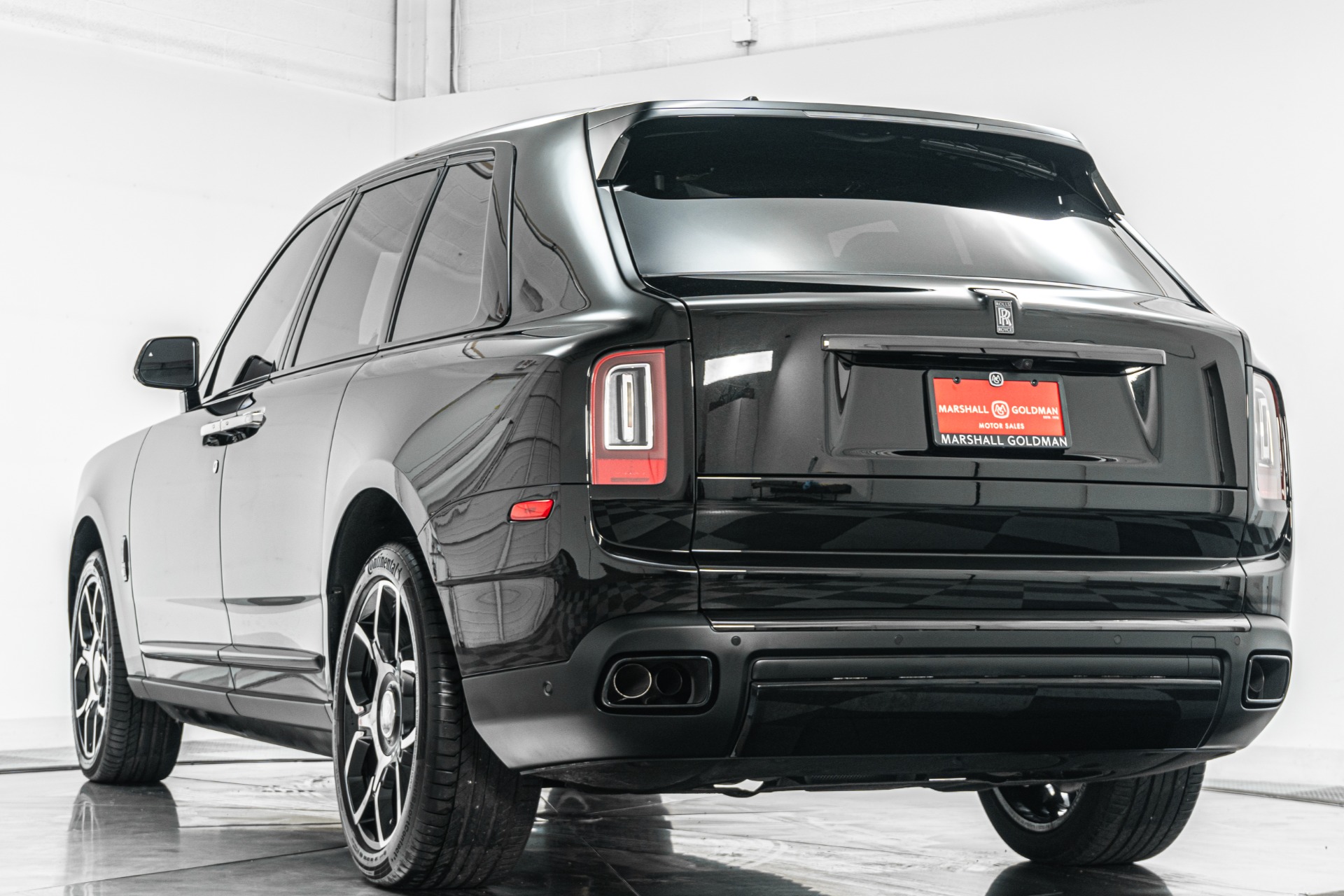 Rolls-Royce Cullinan -Black Badge, Very Low Miles, Rear Console With Crystalware