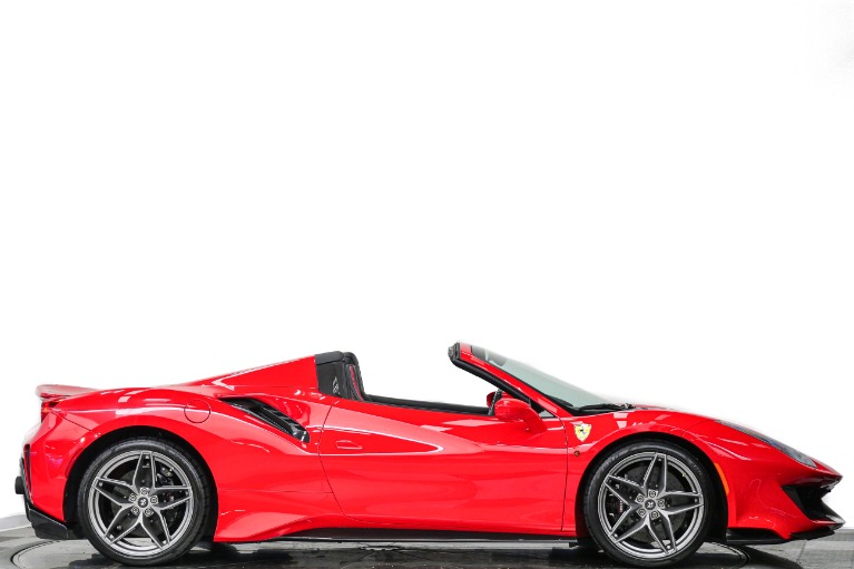 Ferrari 488 Pista Spider -Tricolore Livery, Extensive Carbon Fiber
