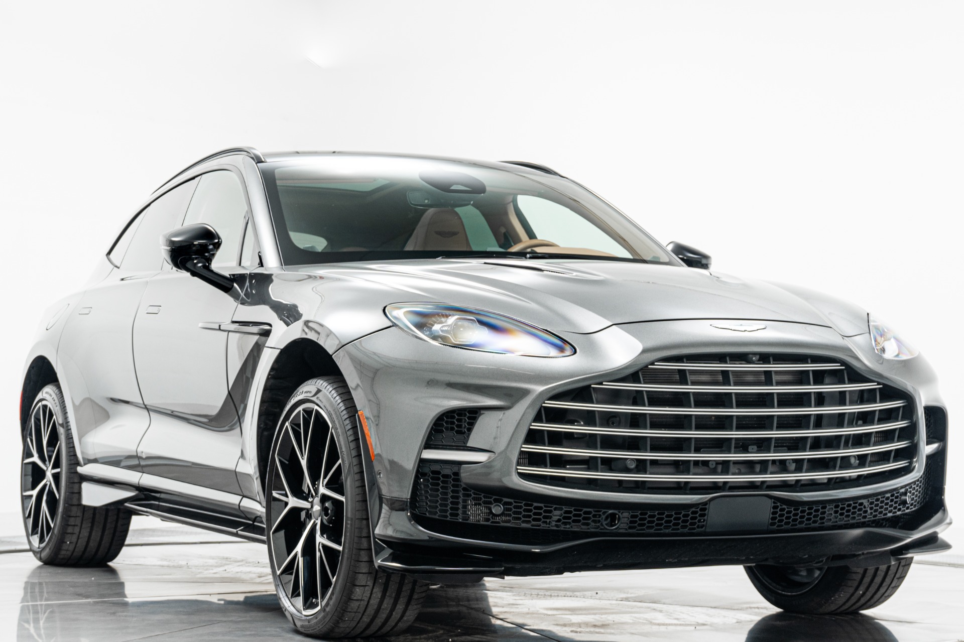 Aston Martin DBX 707 -Panoramic Roof, Heated And Ventilated Front Seats