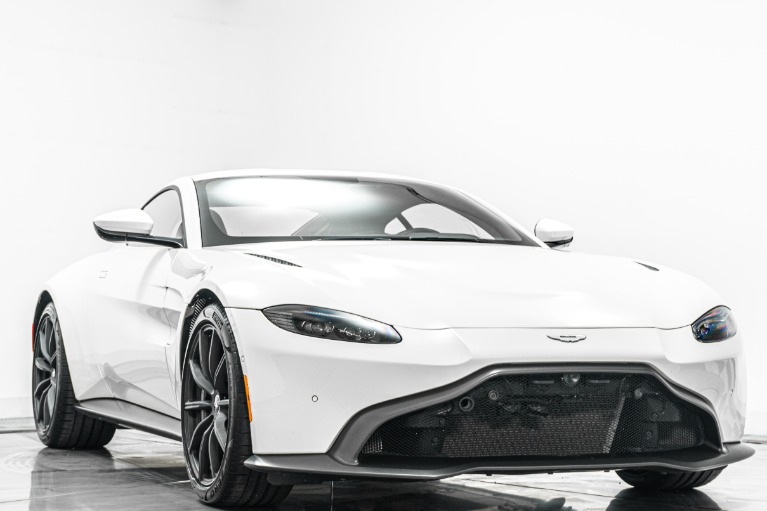 Aston Martin Vantage -Exterior Black Collection, Sports Plus Collection