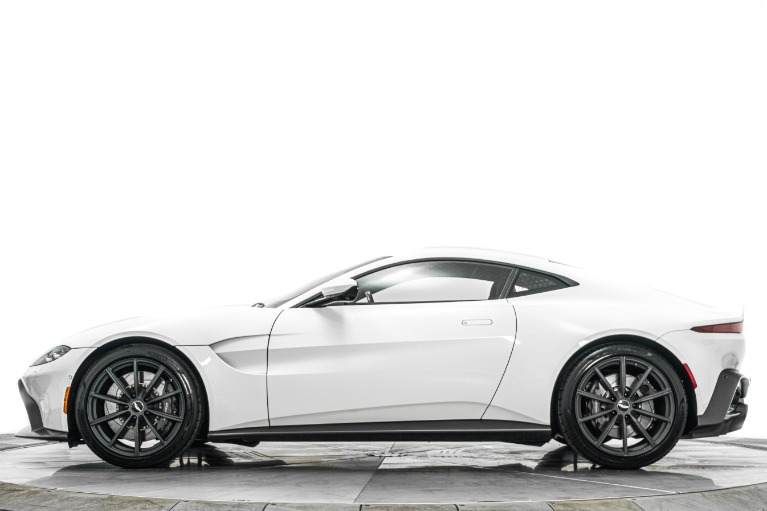 Aston Martin Vantage -Exterior Black Collection, Sports Plus Collection