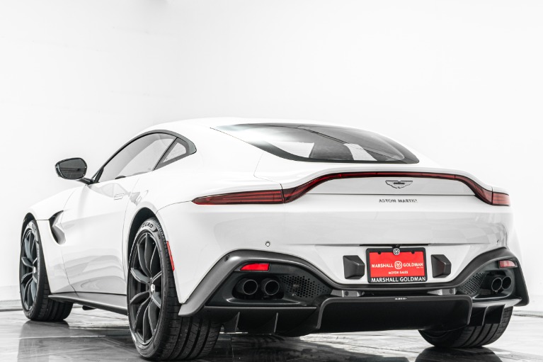 Aston Martin Vantage -Exterior Black Collection, Sports Plus Collection