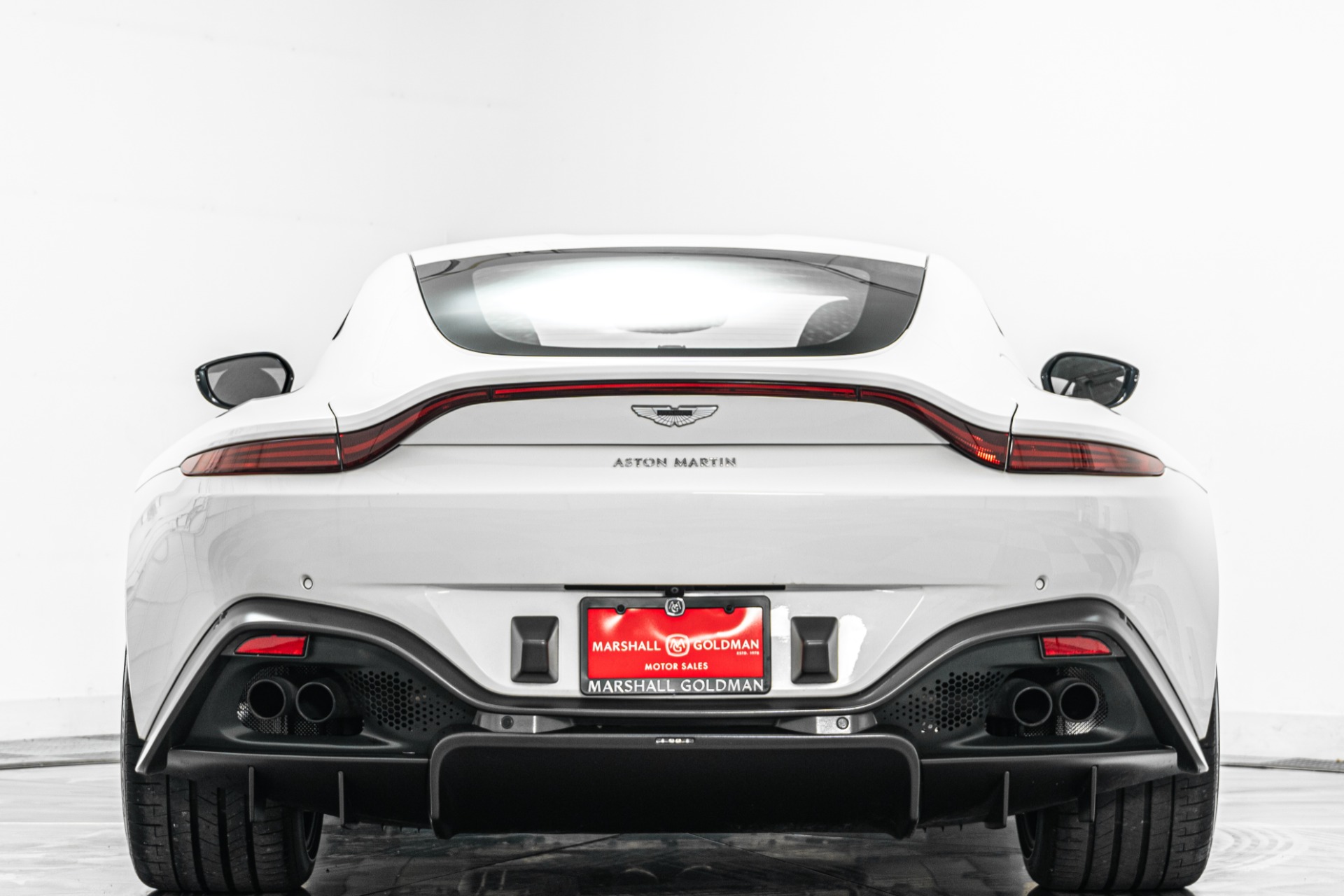 Aston Martin Vantage -Exterior Black Collection, Sports Plus Collection