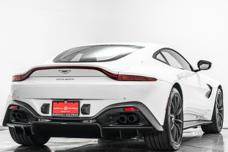 Aston Martin Vantage -Exterior Black Collection, Sports Plus Collection