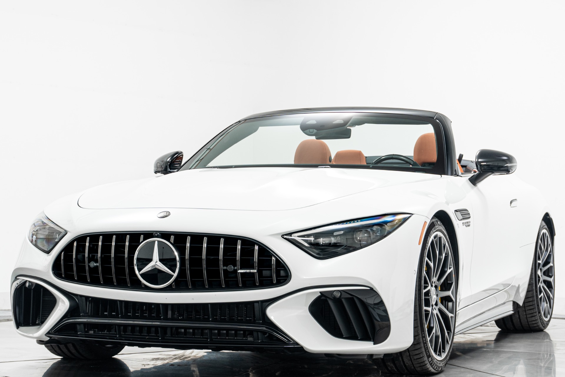 Mercedes-Benz SL55 AMG -Delivery Miles, Dynamic Plus, Performance Trim Packages