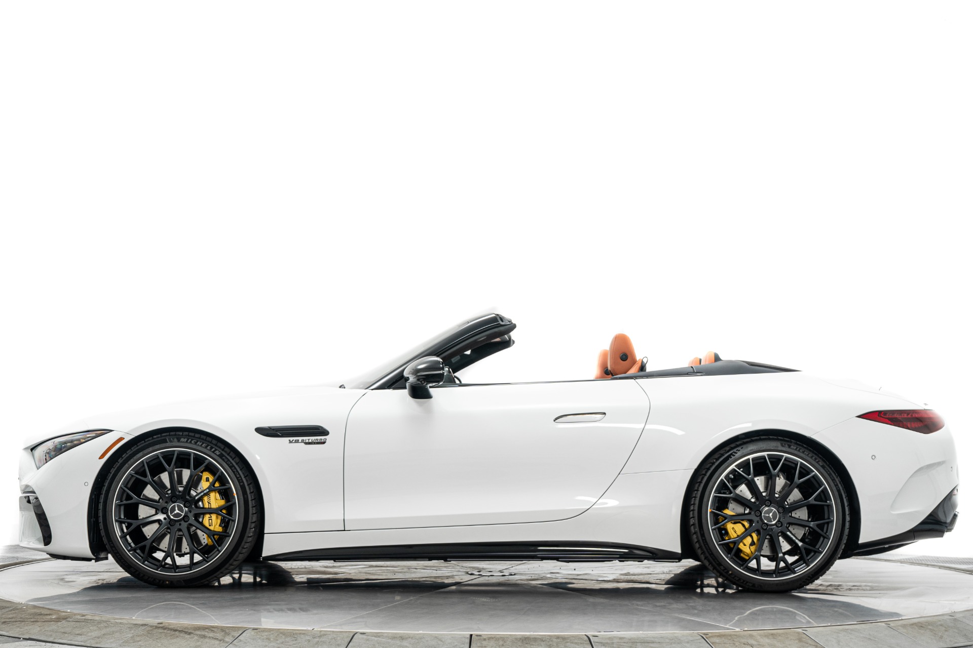 Mercedes-Benz SL55 AMG -Delivery Miles, Dynamic Plus, Performance Trim Packages