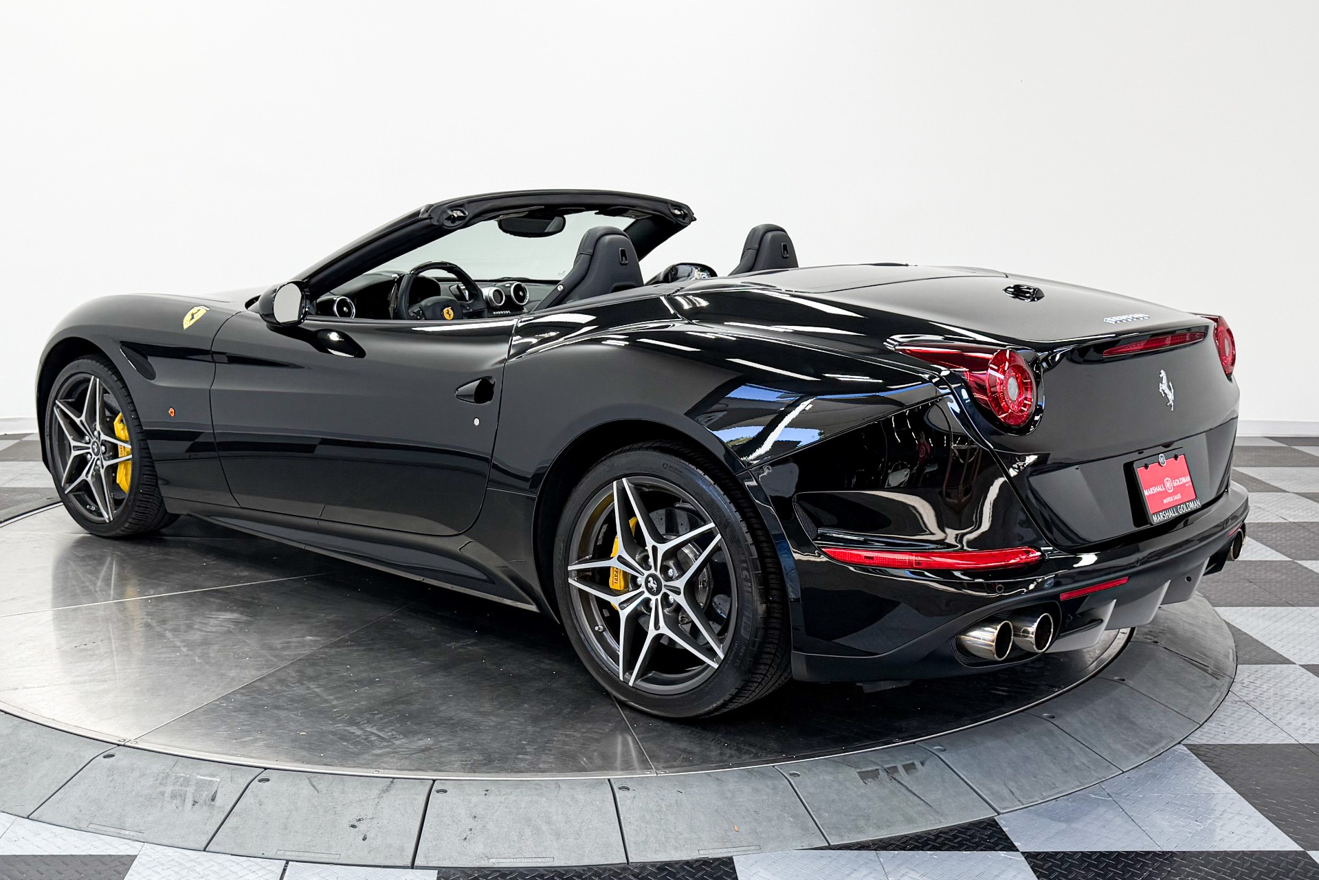 Ferrari California T -Carbon Fiber Driving Zone, Twin Turbo Power