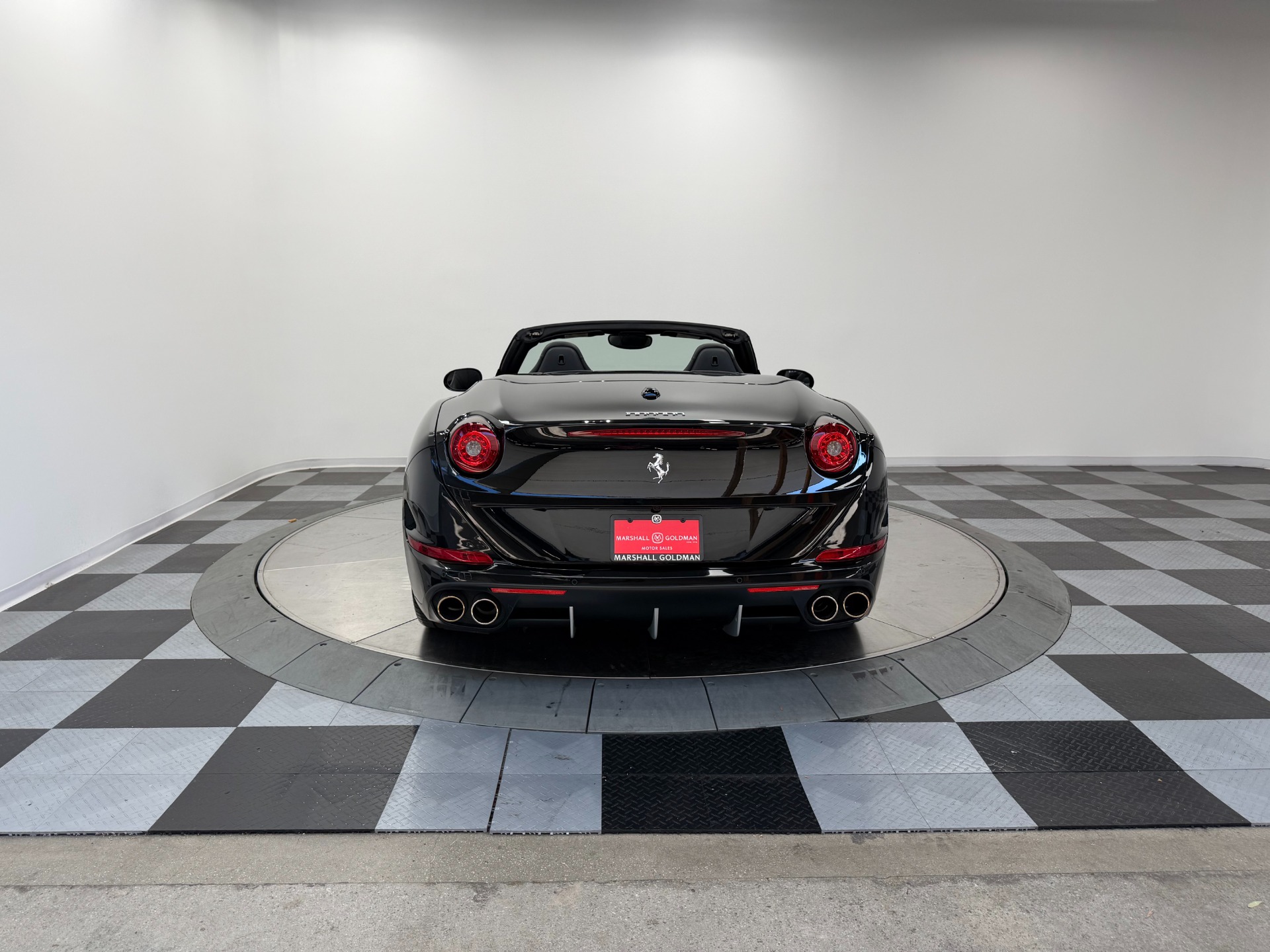 Ferrari California T -Carbon Fiber Driving Zone, Twin Turbo Power