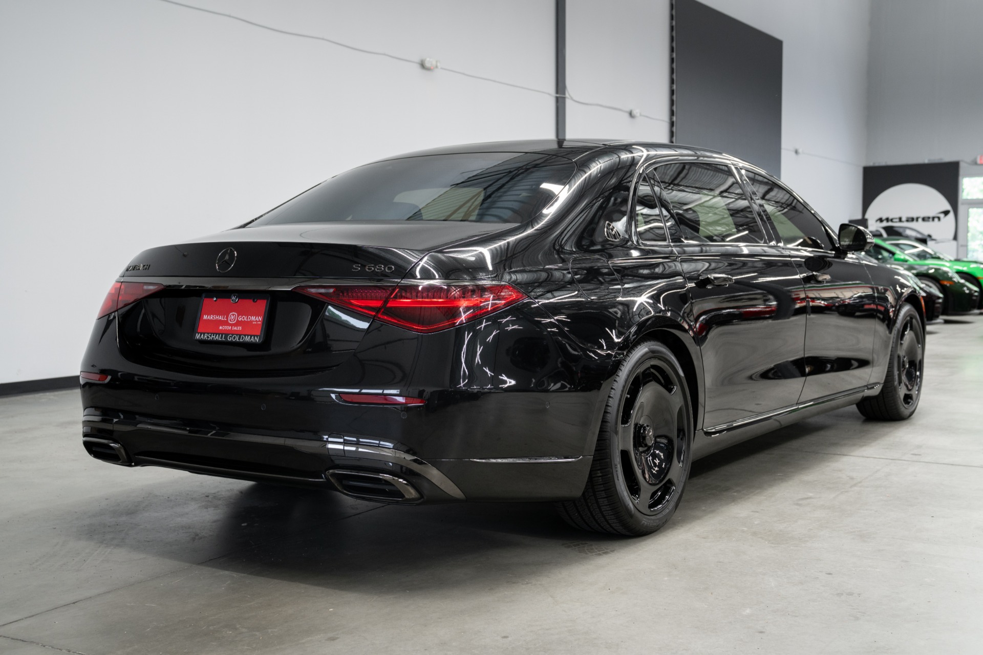 Mercedes-Benz Maybach S 680 4MATIC -AMG V12 Power, Night Design Package