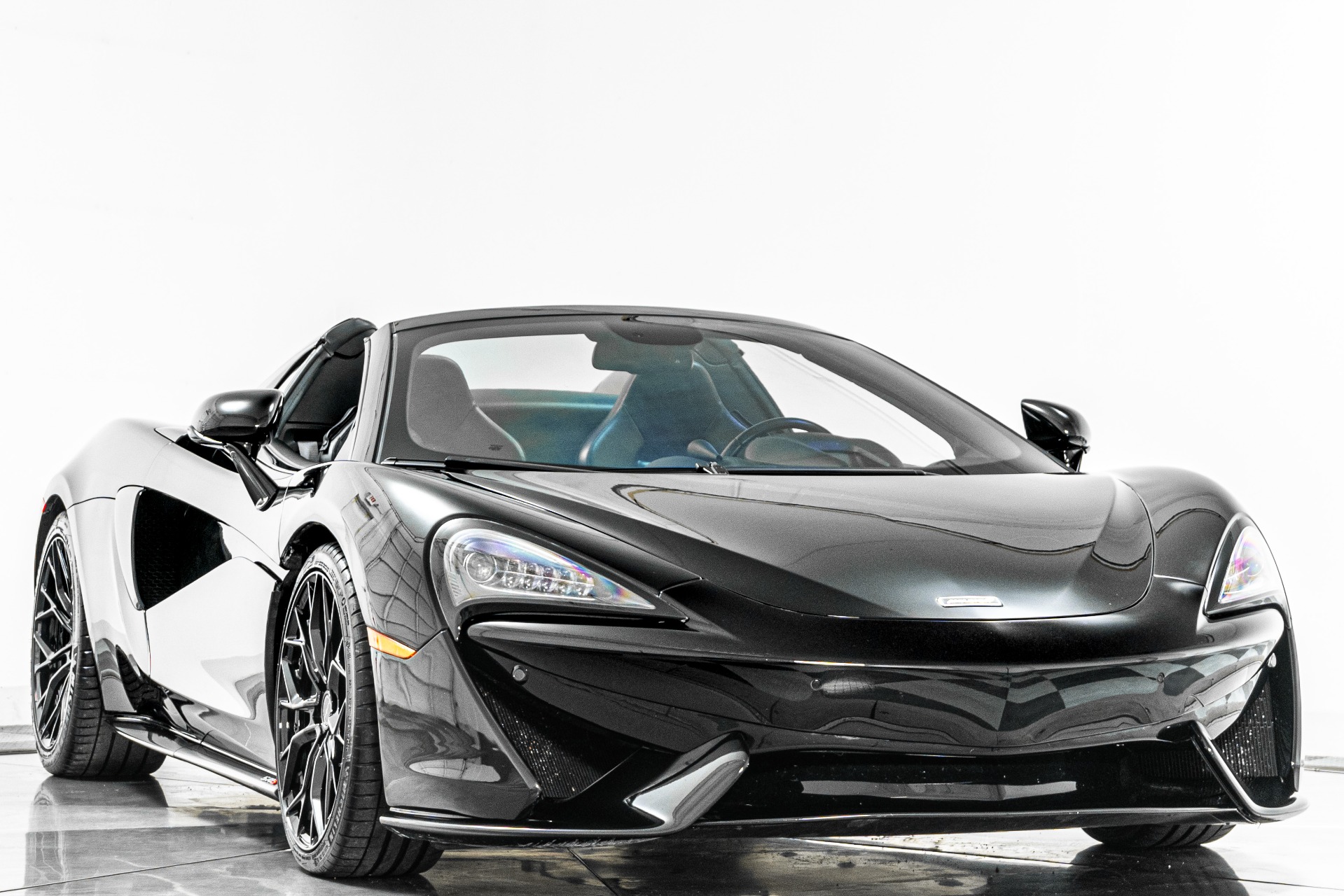 McLaren 570S Spider -Low Miles, Bowers And Wilkins Audio, Carbon Fiber Interior Trim