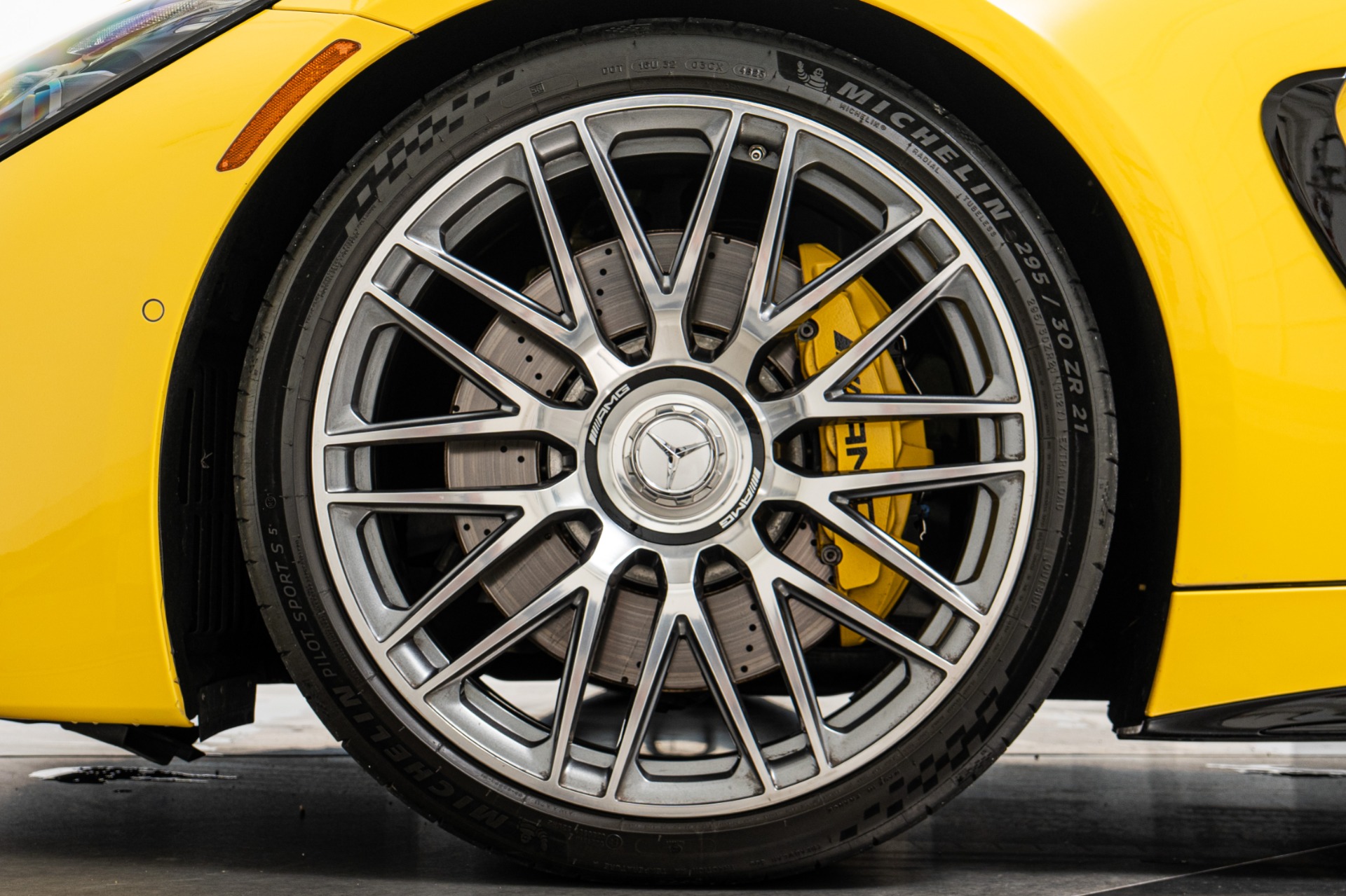 2024 Mercedes-Benz AMG GT Coupe 63 - Photo 10
