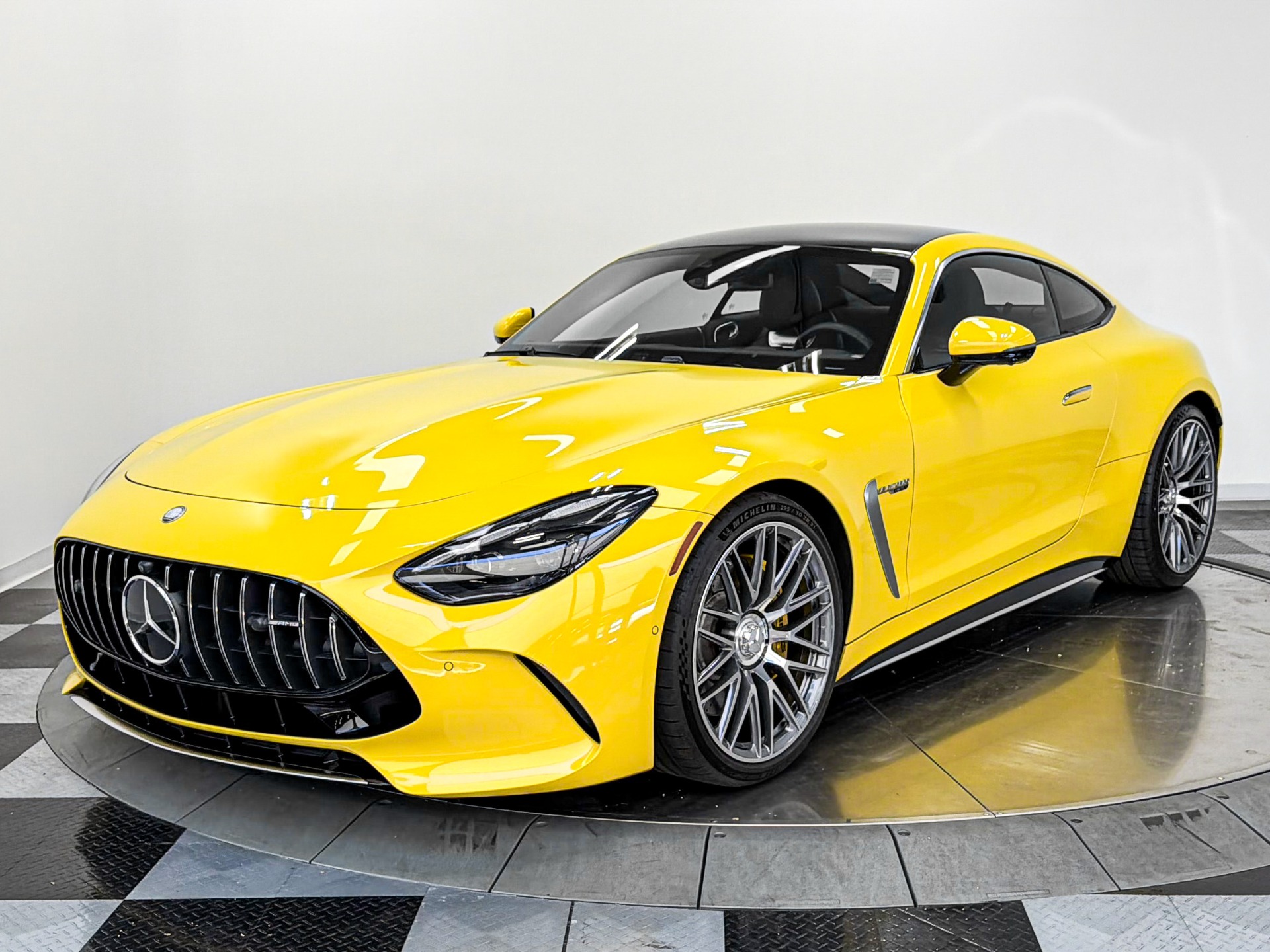 Mercedes-Benz AMG GT 63 -Driver Assistance Package, Panoramic Sunroof