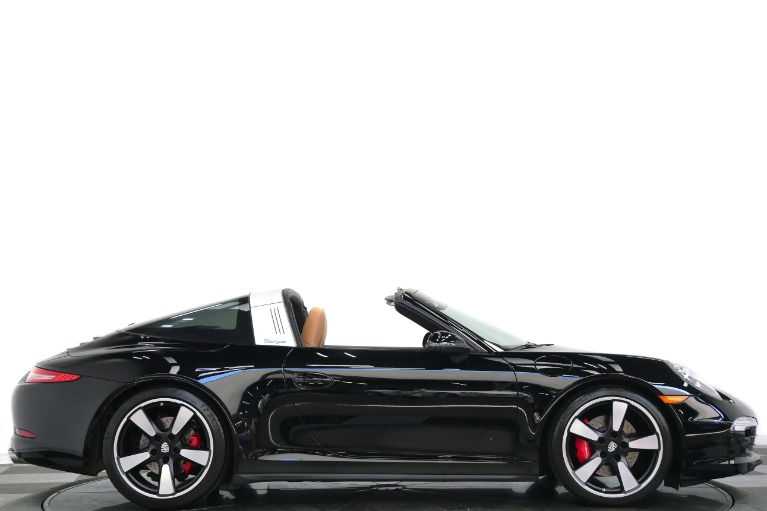 Porsche 911 Targa 4S -Premium Package Plus, Two-Tone Interior