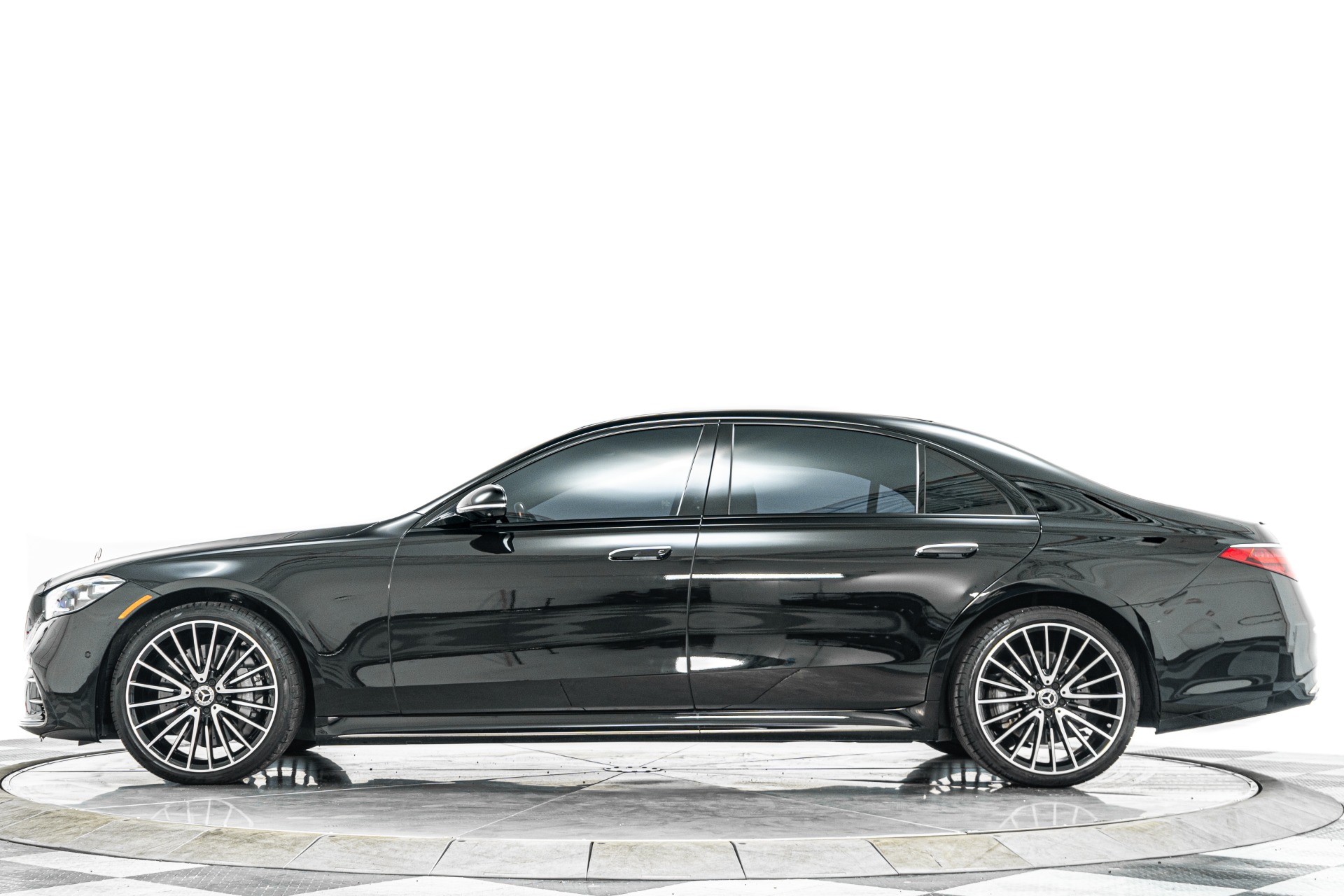 Mercedes-Benz S580 4MATIC -AMG Line, Night Package, Warmth And Comfort Package