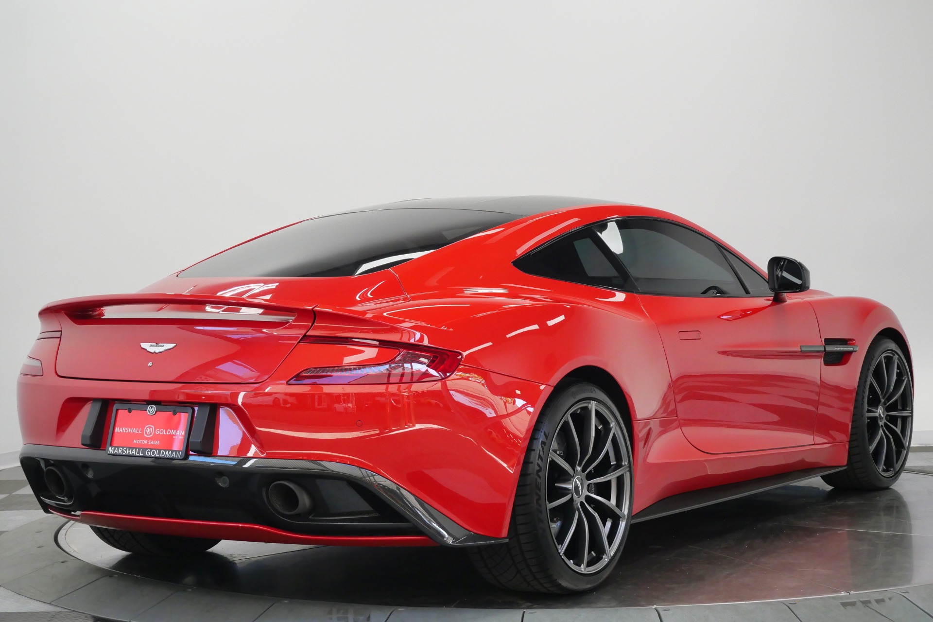 Aston Martin Vanquish -AML Color, V12 Power, Awesome Sound