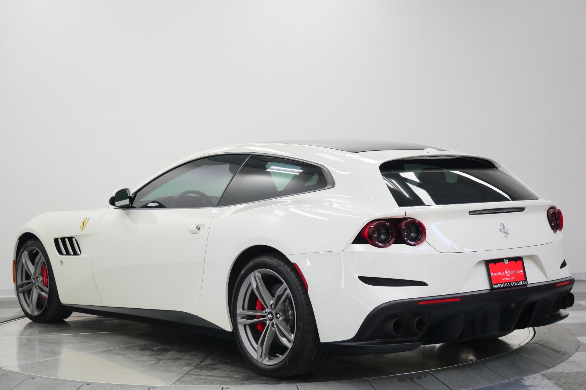 Ferrari GTC4Lusso -V12 Power, Heated And Ventilated Daytona Seats