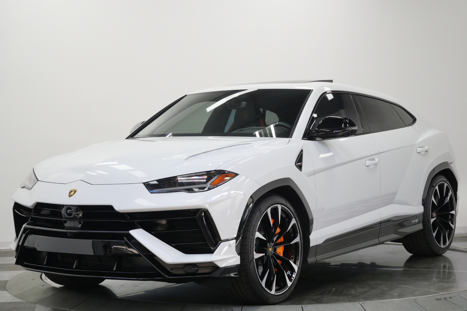 Lamborghini Urus S -Very Low Miles, 657 Horsepower, Bang And Olufsen Audio