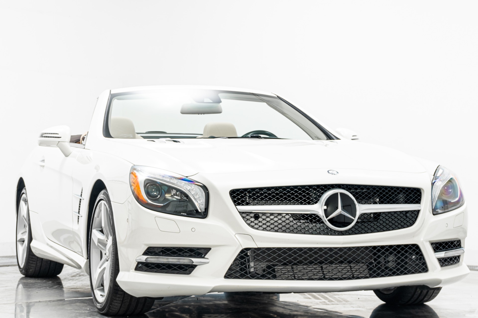 Mercedes-Benz SL550 -Sport Wheel Package, Low Miles