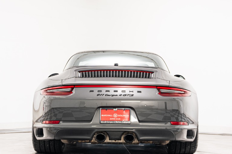 Porsche 911 Targa 4 GTS -Premium Package Plus, Deviating Stitching