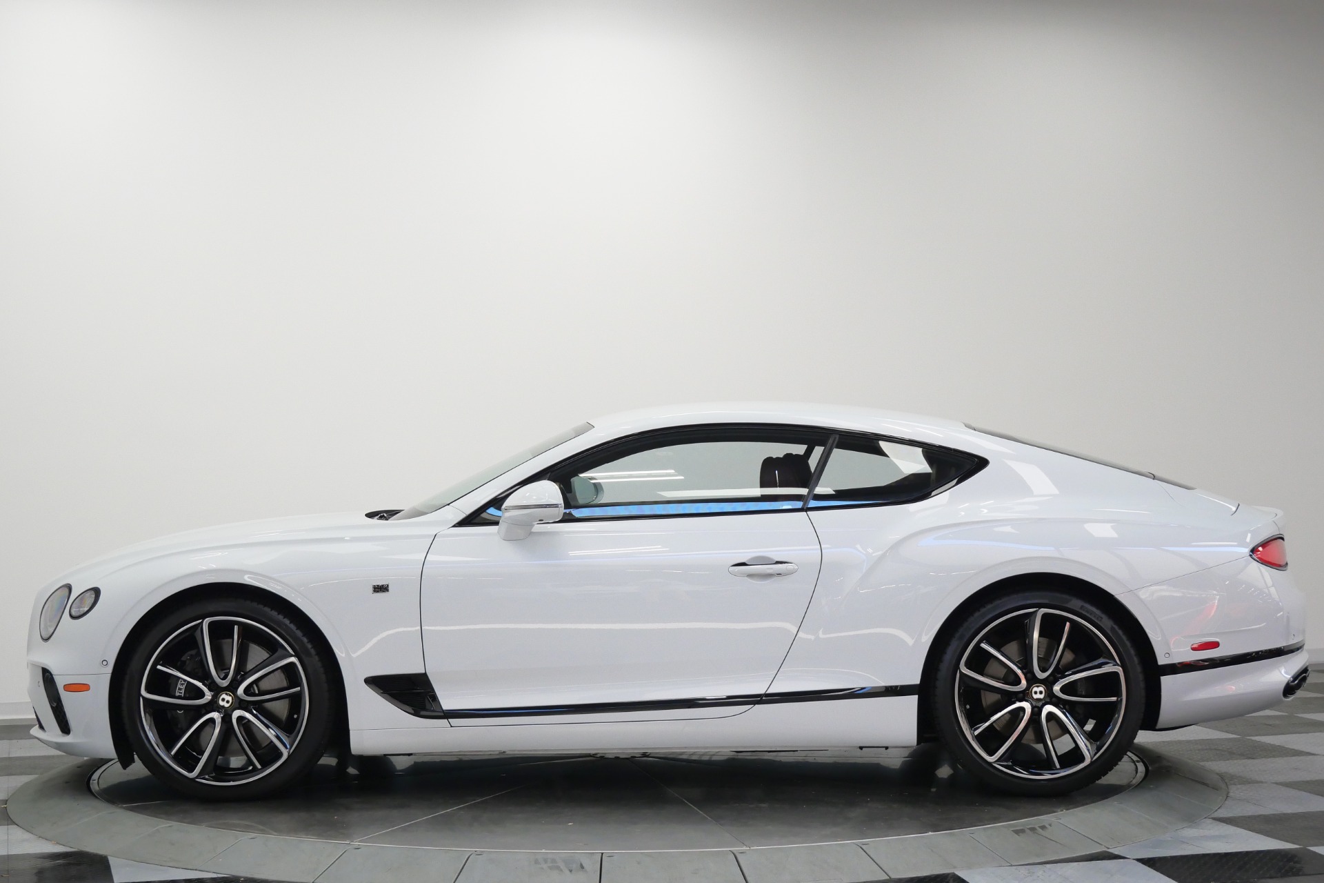 Bentley Continental GT V8 First Edition -Naim Audio, Touring Specification