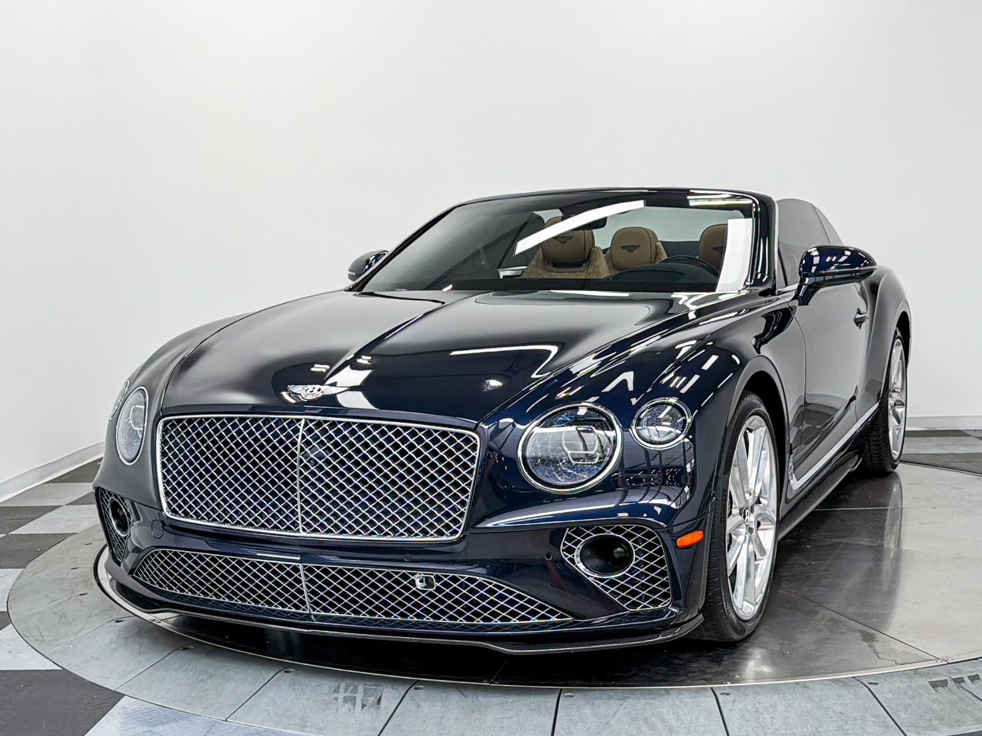 Bentley Continental GTC V8 -Mulliner Driving Specification, Touring Specification