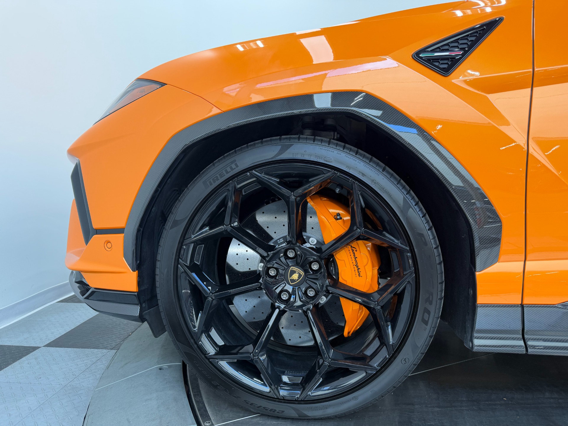 Lamborghini Urus Performante -$72K In Options, 3D Audio, Full Carbon Exterior Package