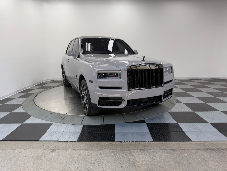 Rolls-Royce Cullinan Black Badge -Immersive Rear Seating, Rear Theatre Configuration