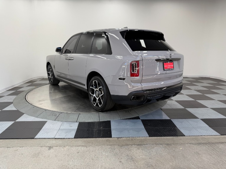 Rolls-Royce Cullinan Black Badge -Immersive Rear Seating, Rear Theatre Configuration