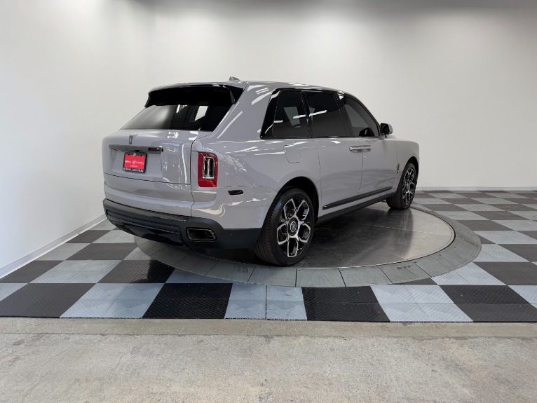 Rolls-Royce Cullinan Black Badge -Immersive Rear Seating, Rear Theatre Configuration