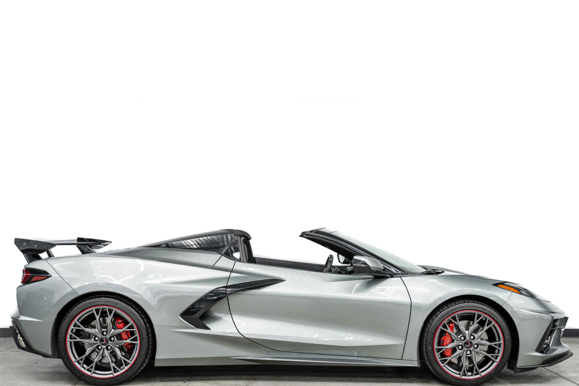 Hypersonic Gray Metallic 2023 Chevrolet Corvette Stingray