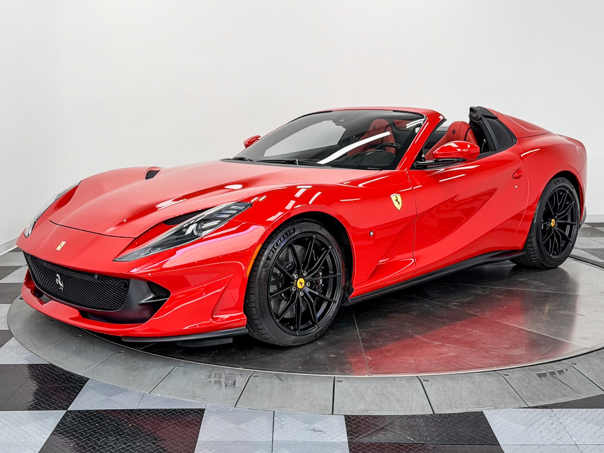 Ferrari 812 GTS -Daytona Seats, Interior Carbon, Suspension Lifter