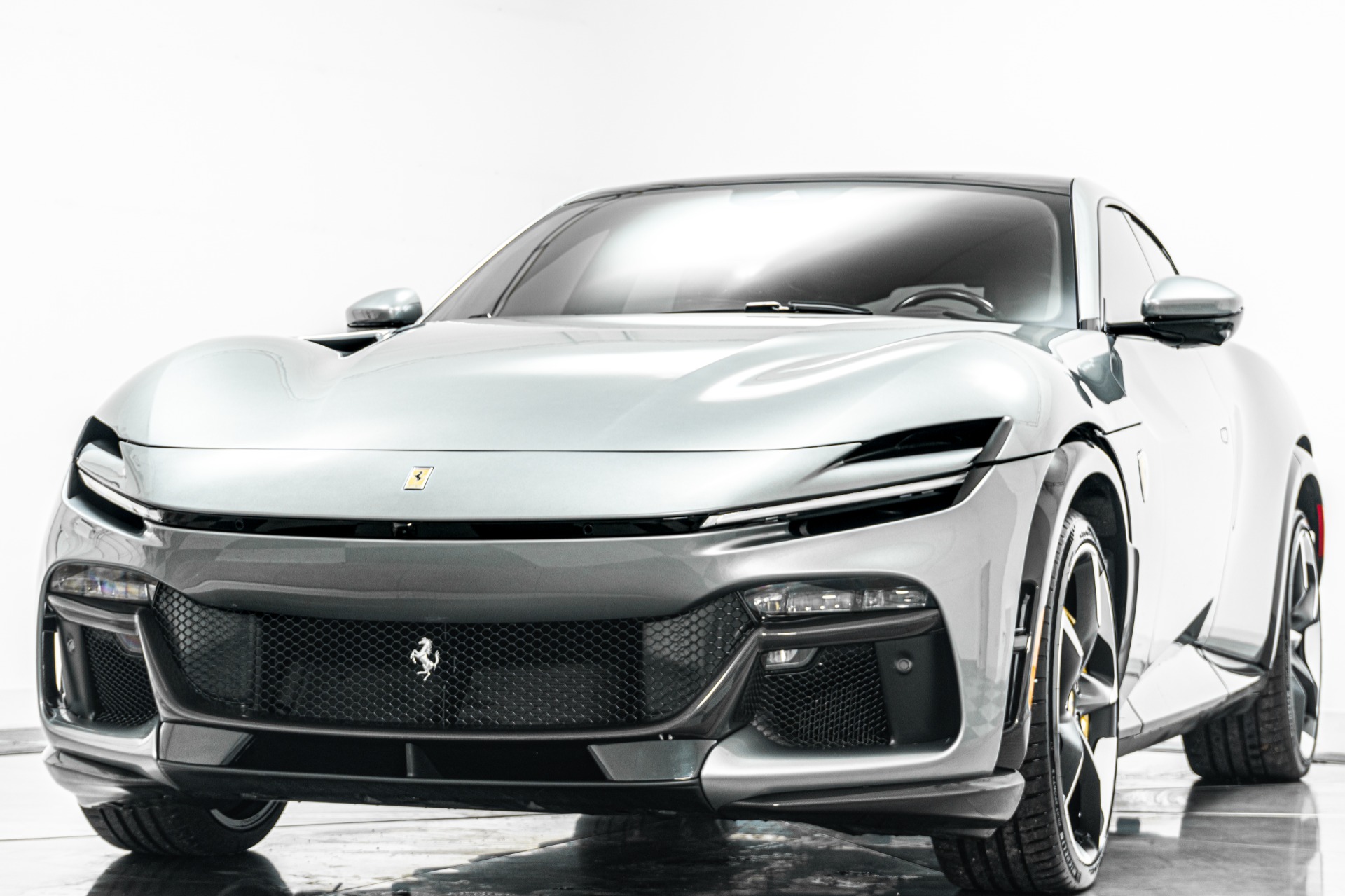 Ferrari Purosangue -780 Miles, Leather And Alcantara Interior, Extensive Carbon Fiber