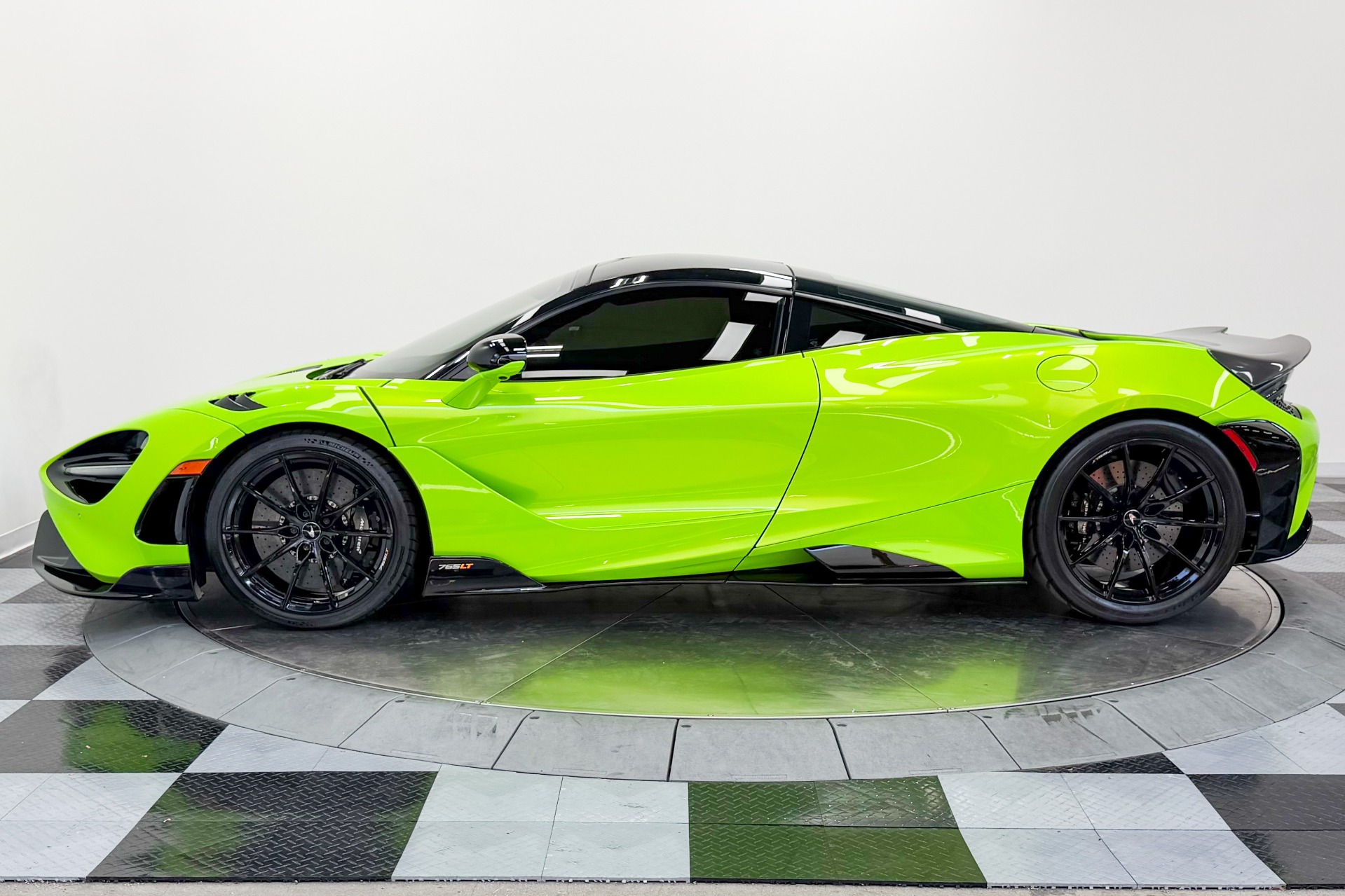 McLaren 765LT -MSO Paint, 73 Of 765 Built
