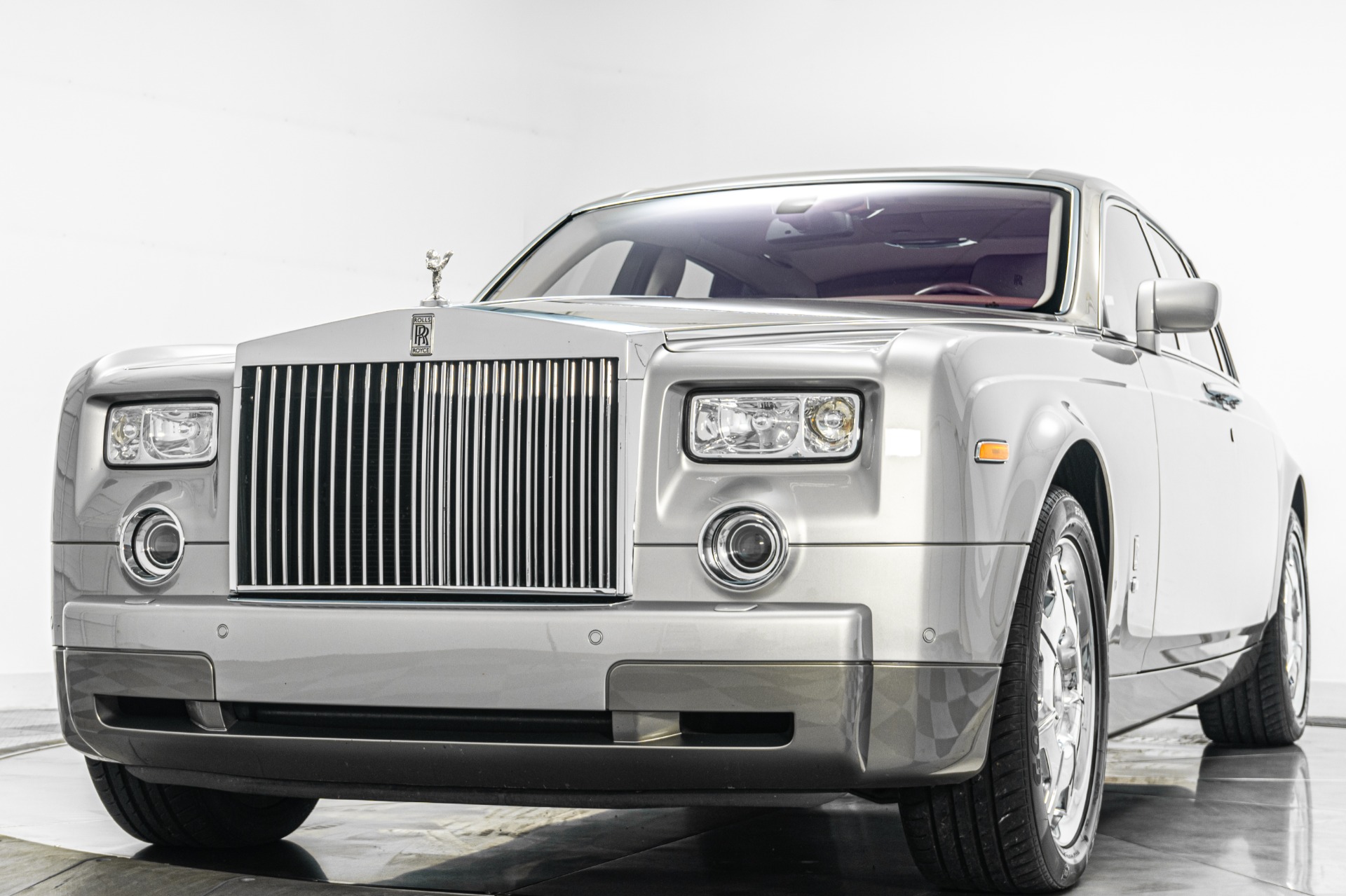 Rolls-Royce Phantom Two-Tone Exterior And Interior, Chromed Wheels